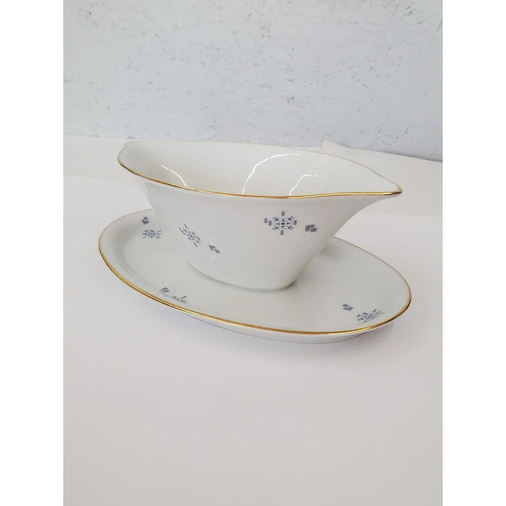 Johann Seltmann Vohenstrauss Bavaria Gravy Boat Attached Plate Blue Gold Trim